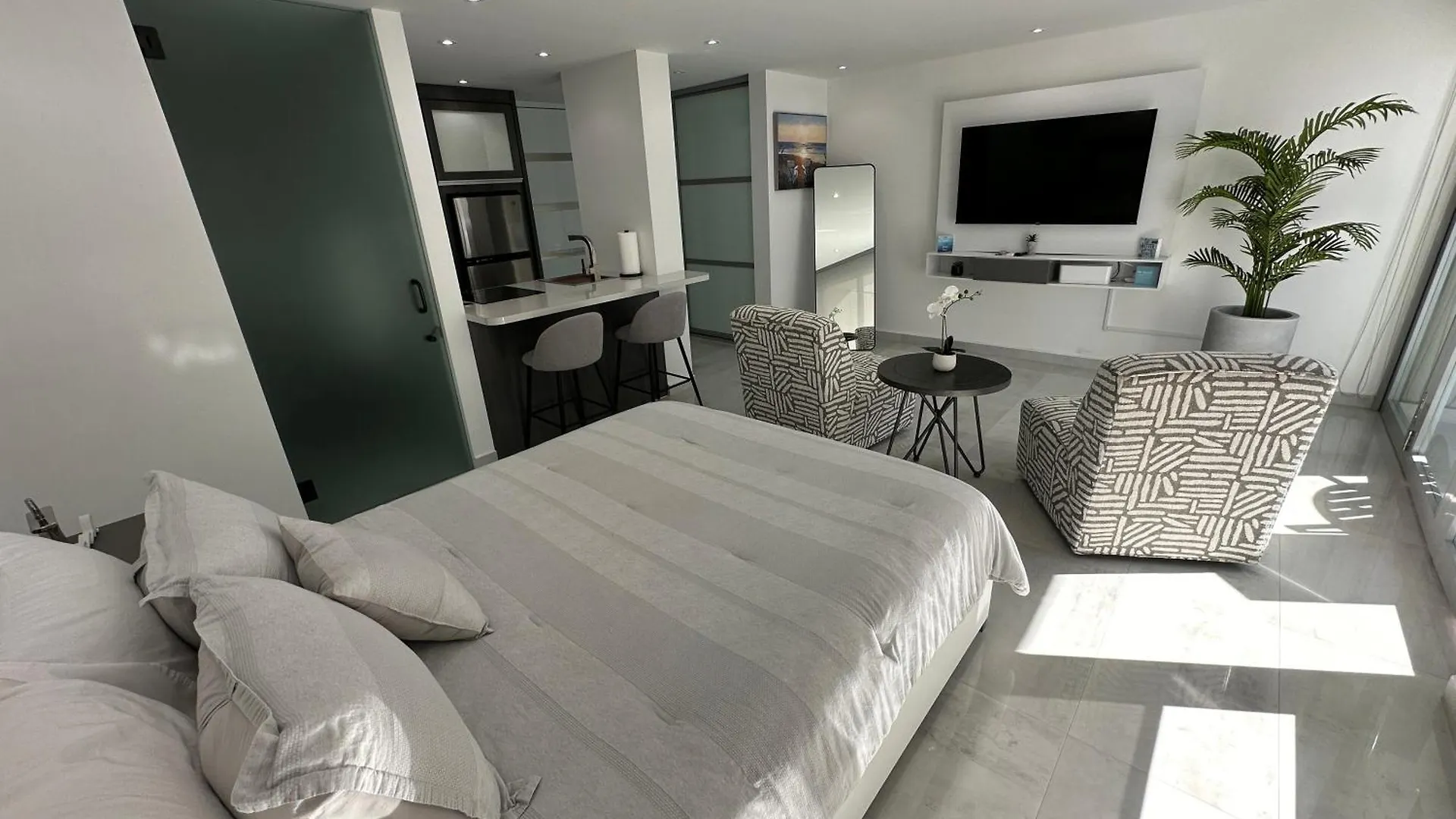 Ocean Front Coral Luxury Apartment San Juan Puerto Rico