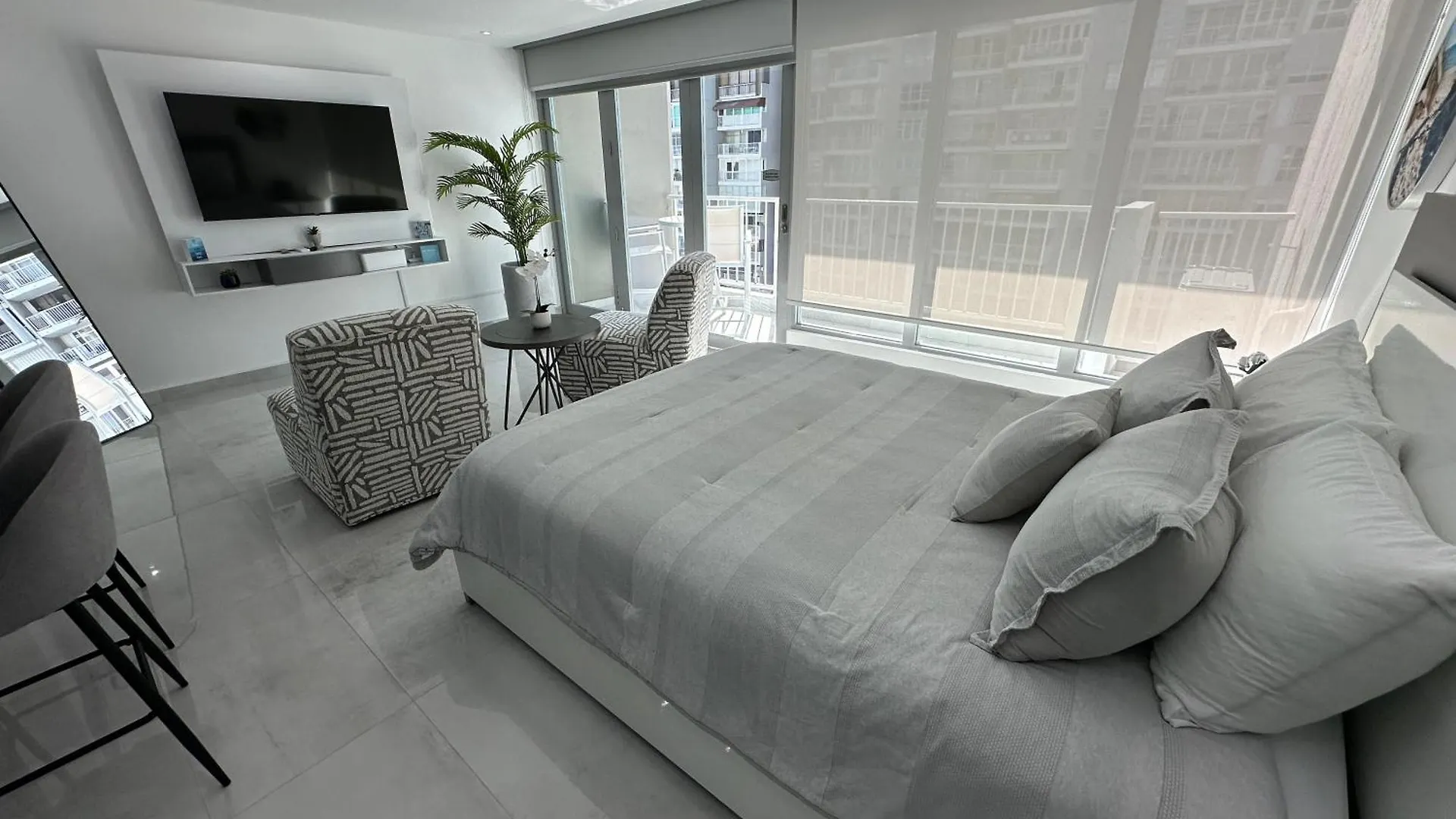 Ocean Front Coral Luxury Apartment San Juan 0*,  Puerto Rico